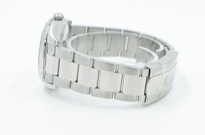 Rolex Oyster Perpetual Date -  REF: 115200