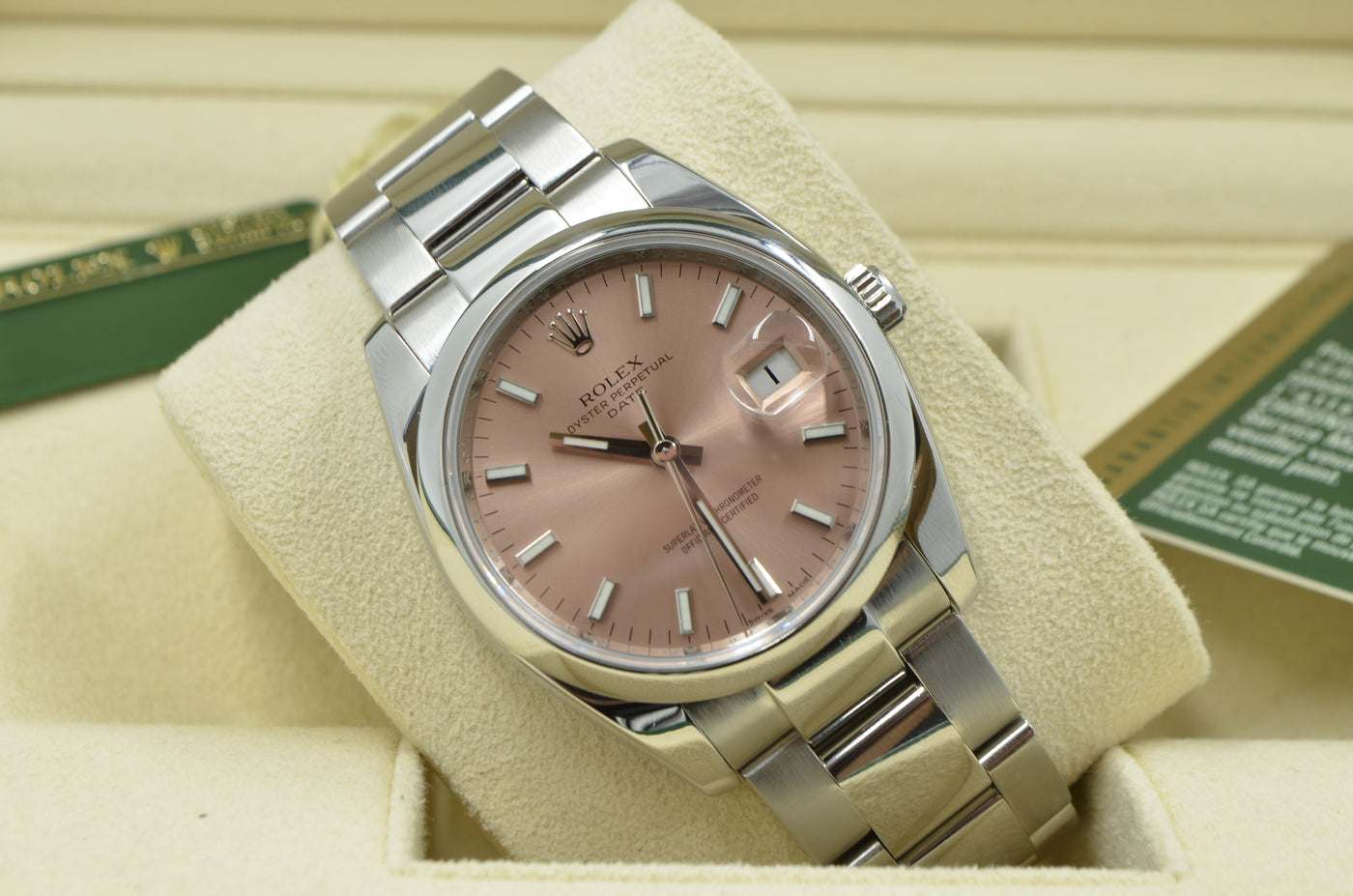Rolex Oyster Perpetual Date -  REF: 115200