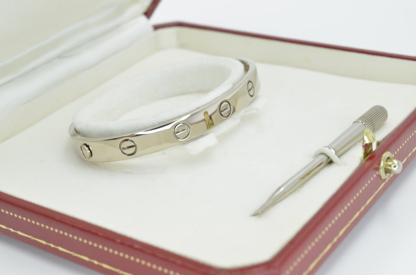 Cartier Love Bangle 16 - REF: Love